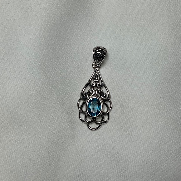 Blue Topaz Pendant - Picture 1 of 5